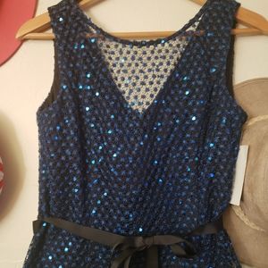 Alex Evenings sequin top with a black bow